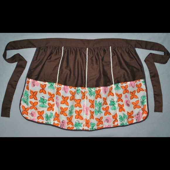 Vintage Handmade Hostess Apron Reversible w/ Pockets - Picture 6 of 9